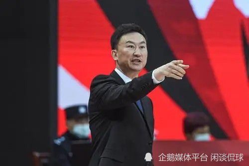 TA：切尔西冬窗无法召回卢卡库，球员租借合同中无相应条款据The Athletic消息，切尔西在将卢卡库外租至罗马的合同中，没有设置召回球员的条款。